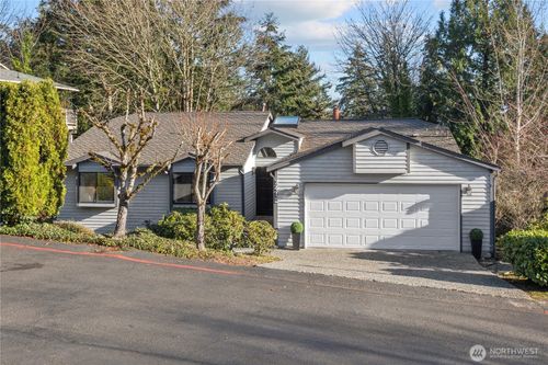 66-3412 161st Pl Se, Bellevue, WA, 98008-4539 | Card Image