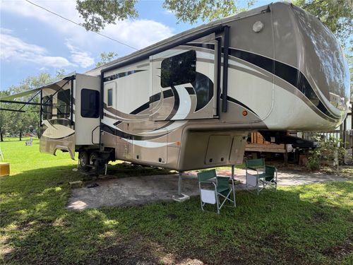d24-2092 Culbreath Rd, BROOKSVILLE, FL, 34602-6121 | Card Image