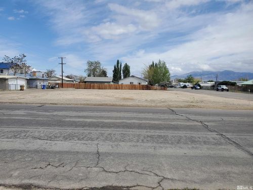 8 8th St, Hawthorne, NV, 89415 | Card Image