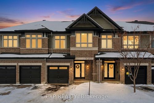 687 Capricorn Cir, Manotick, ON, K4M0J5 | Card Image