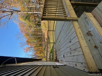 stairs to back yard | Image 3