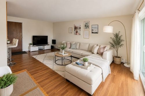 45b-64 Main St, Stoneham, MA, 02180-3385 | Card Image
