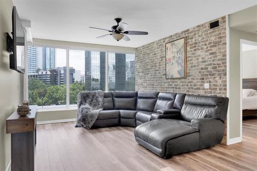 508-3338 Peachtree Rd Ne, Atlanta, GA, 30326-1463 | Card Image