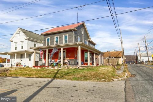 644 E Chestnut St, HEGINS, PA, 17938-9202 | Card Image