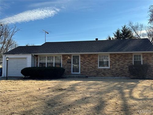 968 Buckeye Dr, Ferguson, MO, 63135-1517 | Card Image