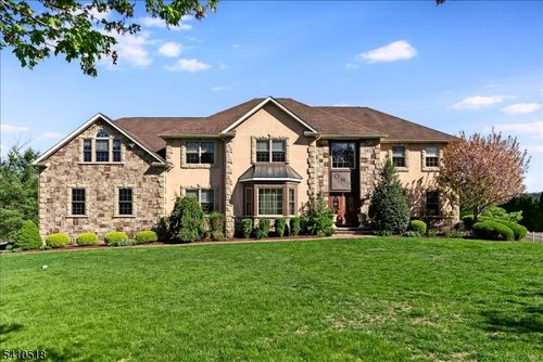 1 Brodziak Rd, Denville, NJ, 07834-3490 | Card Image