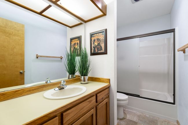 24-Bathroom | Image 21
