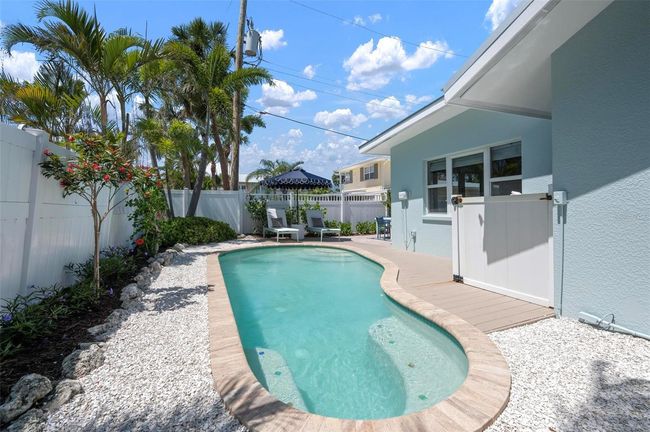 204 75 Th St, House other with 3 bedrooms, 2 bathrooms and null parking in HOLMES BEACH FL | Image 55