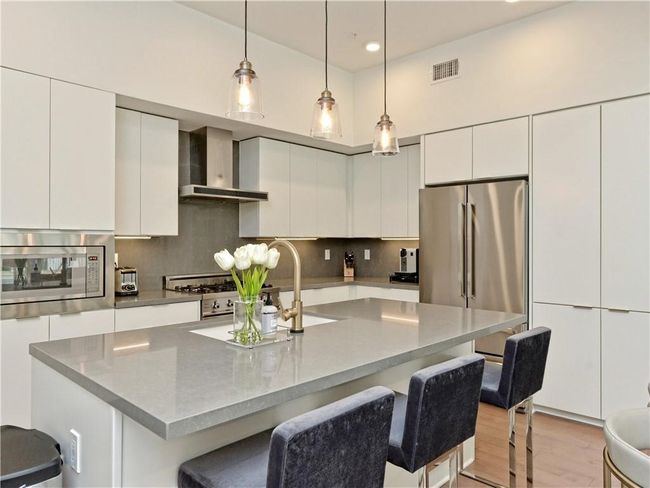 UNIT-2 - 2003 Wilson St, Condo with 3 bedrooms, 4 bathrooms and 2 parking in Austin TX | Image 6