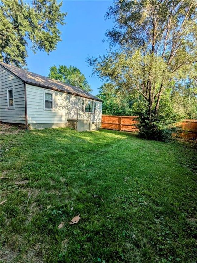 View of yard | Image 19