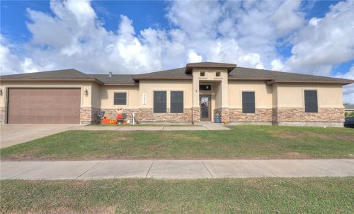 7933 Snake River Dr, Corpus Christi, TX, 78414-6410 | Card Image