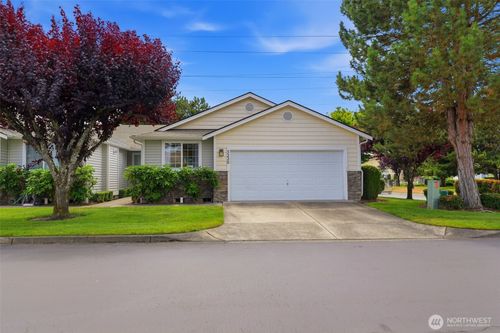 8-5220 77th St W, Lakewood, WA, 98499-7924 | Card Image