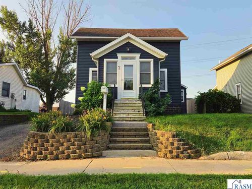 615 W Elm Avenue, Waseca, MN, 56093 | Card Image