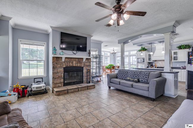 2420 Highway 556, Home with 3 bedrooms, 2 bathrooms and null parking in Choudrant LA | Image 7