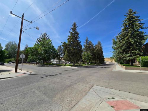 929 D St, Rock Springs, WY, 82901-7261 | Card Image