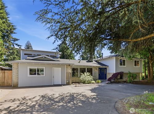 17405 18th Avenue W, Lynnwood, WA, 98037 | Card Image