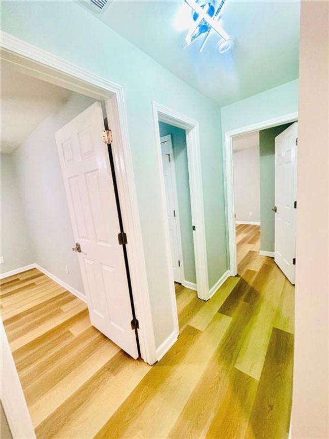 7675 Lanier View Rdg, House other with 3 bedrooms, 2 bathrooms and 2 parking in Cumming GA | Image 34