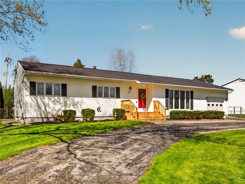 14 Blue Avocado Ln Lane, Henrietta, NY, 14623 | Card Image