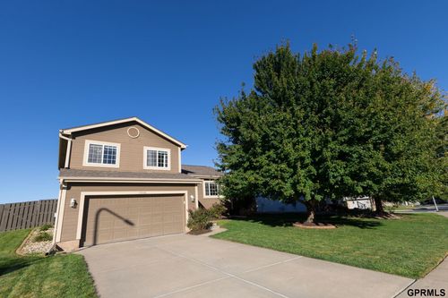 17258 Ruggles St, Omaha, NE, 68116-3112 | Card Image