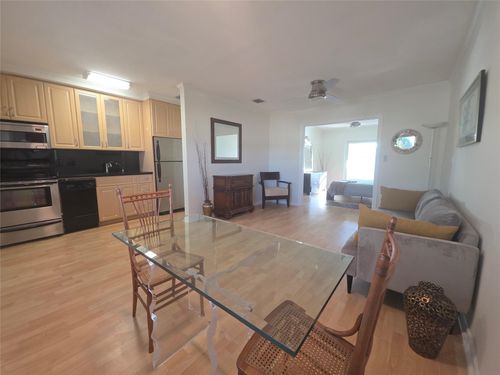 apt-208e-2131 Ne 42nd Ct, Lighthouse Point, FL, 33064-9031 | Card Image
