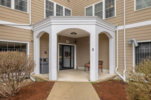 408-8 Walnut St, Peabody, MA, 01960-8622 | Card Image
