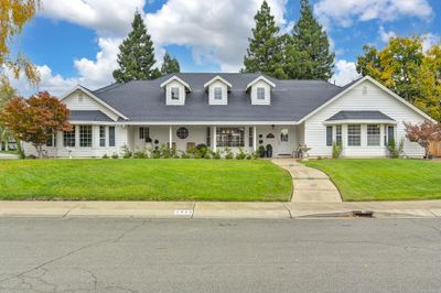 2943 Butte Meadows Ct, House other with 3 bedrooms, 2 bathrooms and null parking in Yuba City CA | Image 2