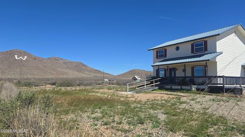 6464 N Six Gun Rd, Willcox, AZ, 85643-3264 | Card Image