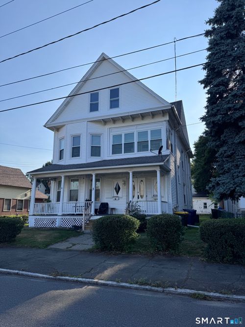 3 Holbrook St, Ansonia, CT, 06401-1766 | Card Image