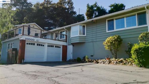 10000 Sigourney Ave, Oakland, CA, 94605-4948 | Card Image