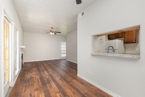 apt-145-3635 W Northgate Dr, Irving, TX, 75062-8338 | Card Image