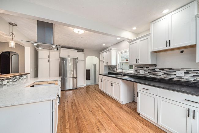 455 10 Th St, House other with 5 bedrooms, 2 bathrooms and null parking in Plainwell MI | Image 11
