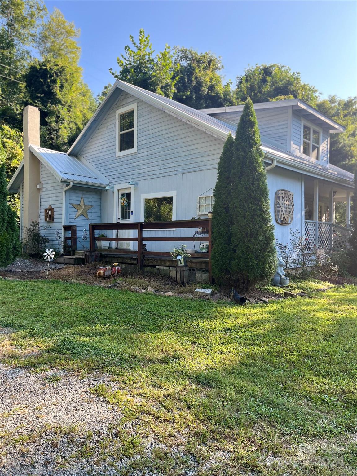 Abington Rd, Lenoir, NC 28645