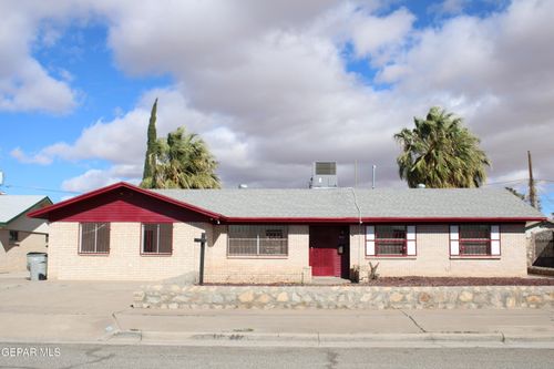 8705 Gazelle Dr, El Paso, TX, 79925-4911 | Card Image