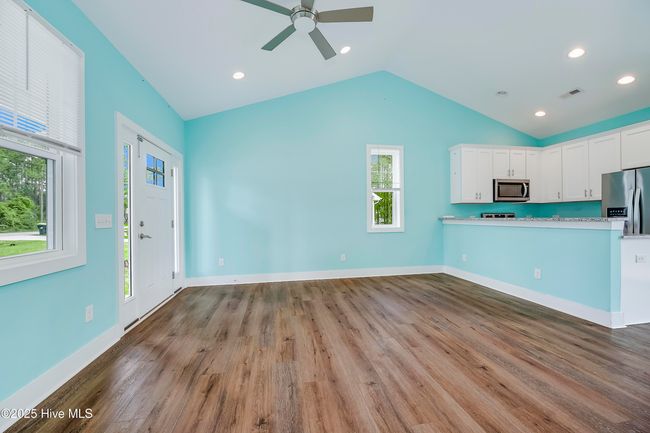 1858 E Boiling Spring Rd, House other with 3 bedrooms, 2 bathrooms and null parking in Boiling Spring Lakes NC | Image 4