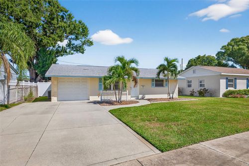 543 84th Ave N, ST PETERSBURG, FL, 33702-3615 | Card Image
