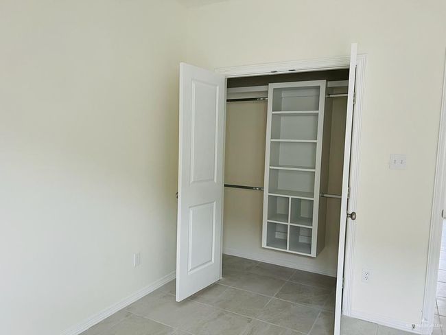 APT-2 - 1201 W Garfield Ave, Condo with 2 bedrooms, 2 bathrooms and 2 parking in Alton TX | Image 5