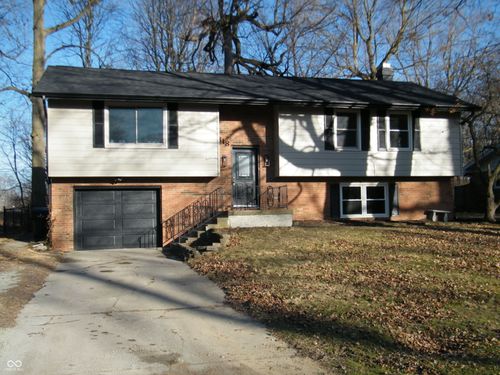 818 Yorkshire Rd, Anderson, IN, 46012-2650 | Card Image