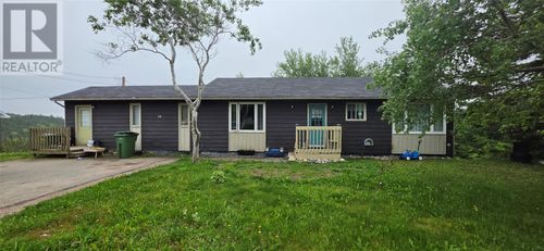 10 Atlantic St, Marystown, NL, A0E2M0 | Card Image