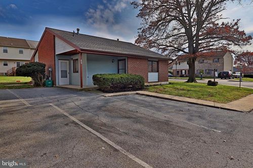 305 Greenland Dr, LANCASTER, PA, 17602-3355 | Card Image