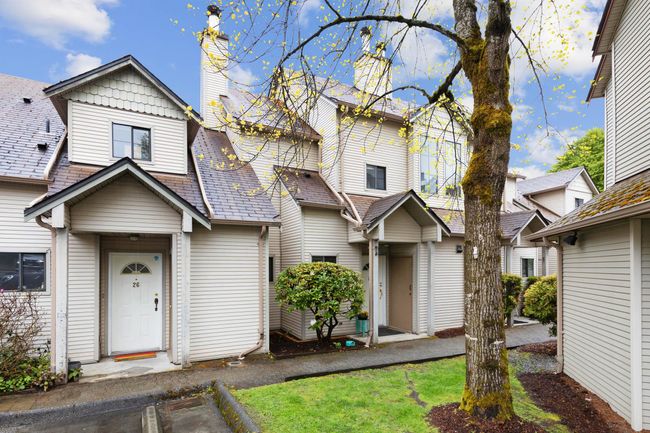 25 - 98 Begin Street, Townhouse with 3 bedrooms, 2 bathrooms and 1 parking in Coquitlam BC | Image 1