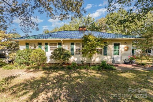 1600 American St, Gastonia, NC, 28052-5189 | Card Image