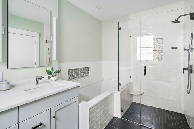 2 - 45 Russell St, Condo with 5 bedrooms, 5 bathrooms and 2 parking in Somerville MA | Image 11