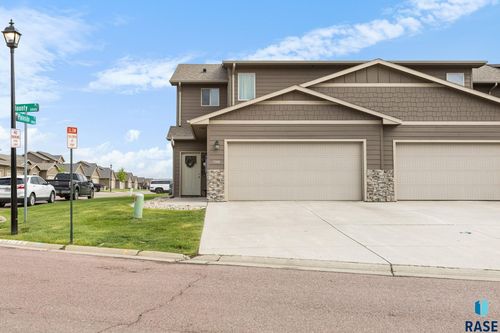 5900 S Bounty Pl, Sioux Falls, SD, 57108-5177 | Card Image