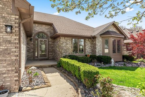 54806 Ashley Lauren Dr, Macomb, MI, 48042-2323 | Card Image