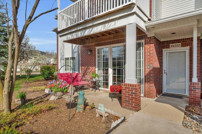 14222 Moravian Manor Cir, Condo with 2 bedrooms, 2 bathrooms and null parking in Sterling Heights MI | Image 21
