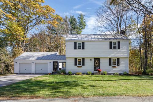 71 School St, Hopkinton, NH, 03229-2551 | Card Image