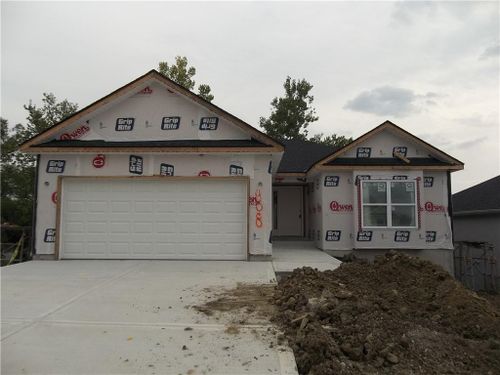 1000 Ingleside Dr, Pleasant Hill, MO, 64080-1785 | Card Image