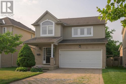 1135 S Wenige Dr, London, ON, N5X4G5 | Card Image