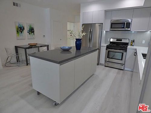 102-1526 Armacost Ave, Los Angeles, CA, 90025-6763 | Card Image