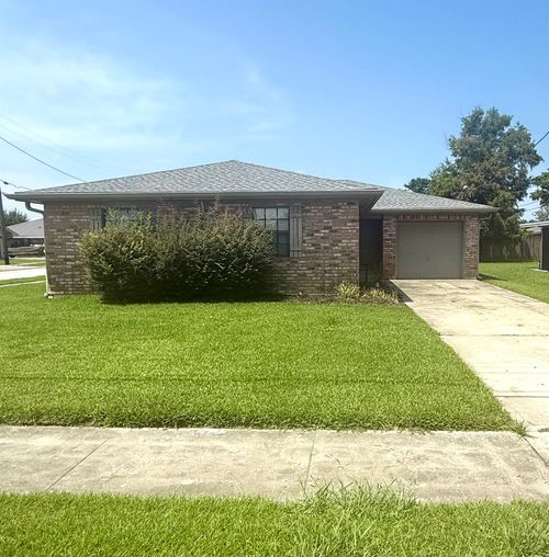3001 Sycamore Dr, Houma, LA, 70363-7169 | Card Image